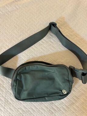 lululemon tidewater teal Belt Bag